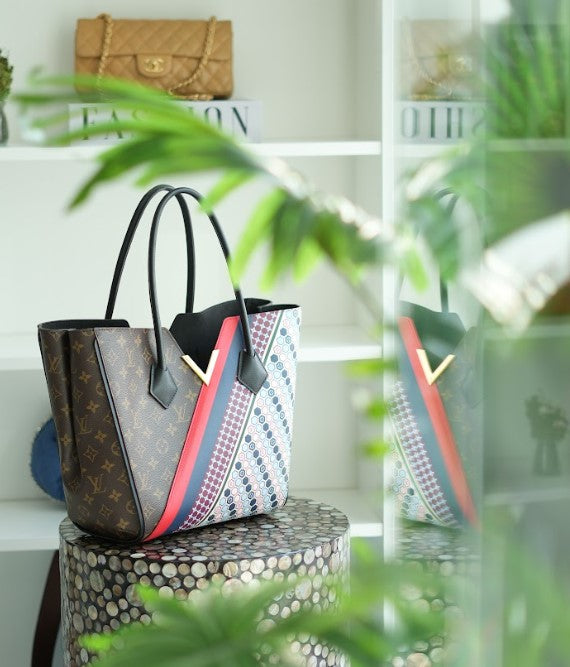 How Many Handbags Should Be in Your Collection in 2023?