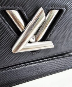 Louis Vuitton Epi Leather Chain Twist MM Bag 21