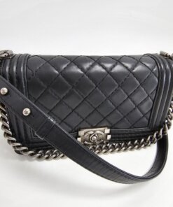Chanel Medium Boy Black 37
