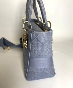 47b7e40d-d258-4e1a-a254-b38d3270f425