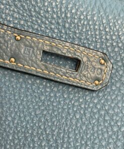 bc2234cf-05b6-4d55-bc68-8eb45f9104e2